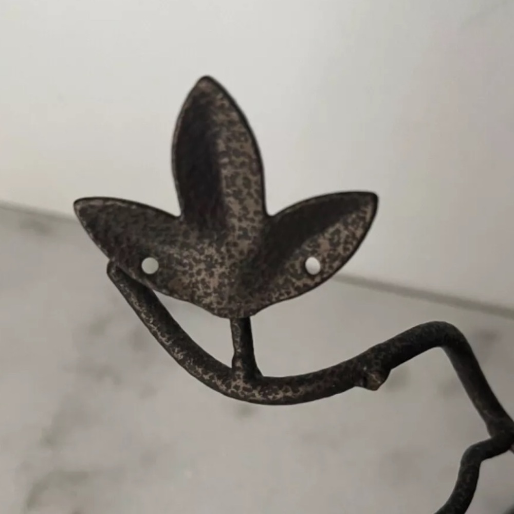 Jewelry stand Elegant Bronze Tree Sculpture - Picture 5 of 10